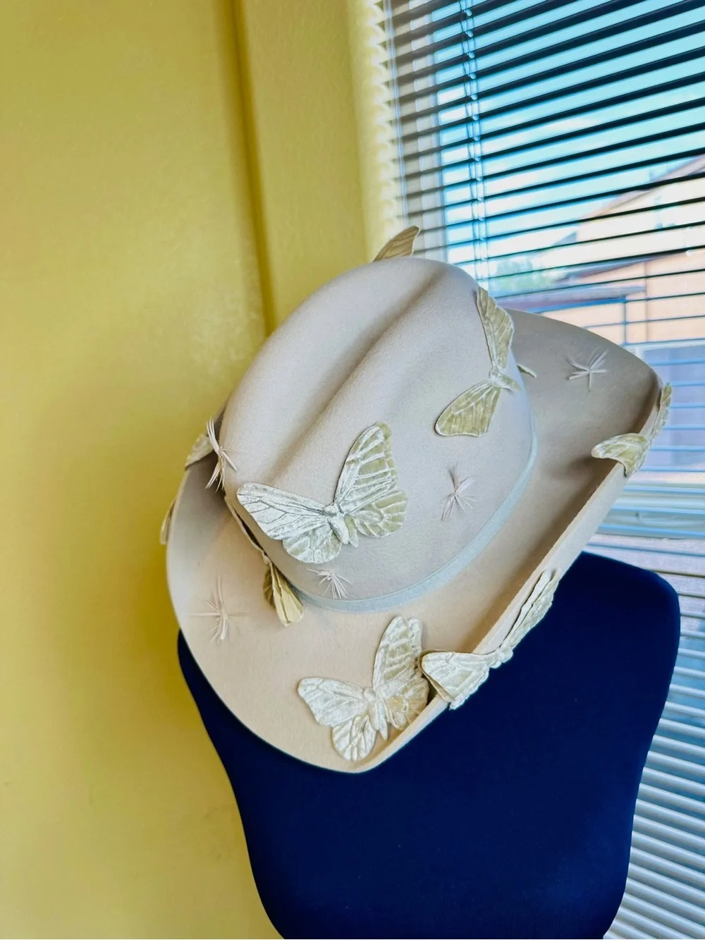 NEW! Gigi Burris Millinery Britney Hat in Alabaster/Sahara